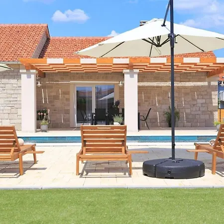Lumea With Heated Pool