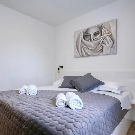 Lumea With Heated Pool Villa