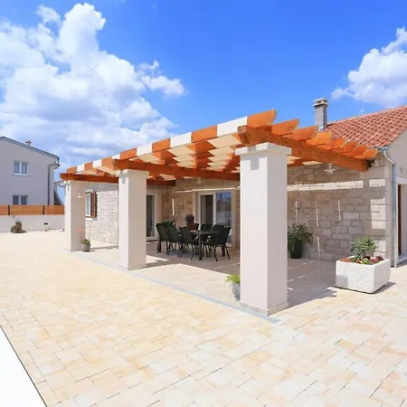 Lumea With Heated Pool *