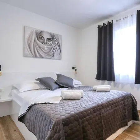 Lumea With Heated Pool Villa