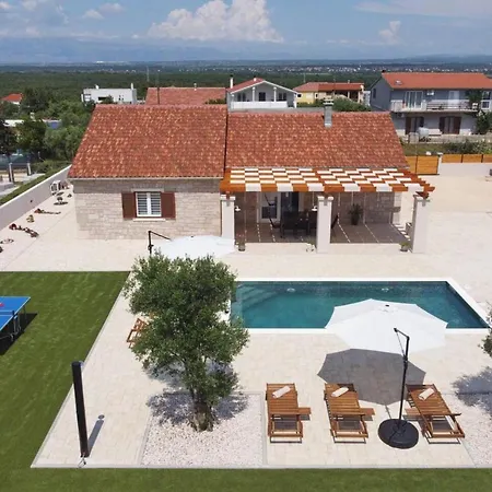Lumea With Heated Pool Villa